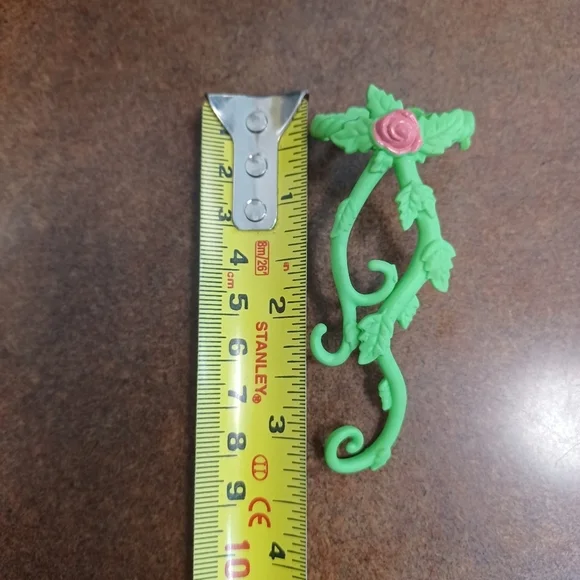 DC Comics Super Hero Girls Poison Ivy Rose Vines Belt Accessory Only - Picture 3 of 4